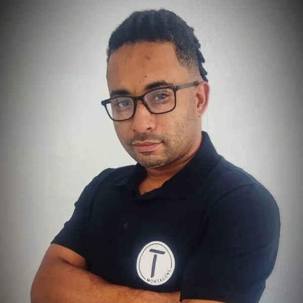 Bruno Tisher, montador de sofá profissional